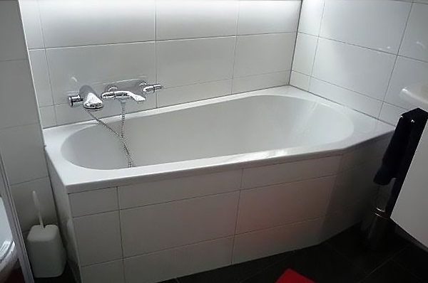 Акриловая ванна Riho DELTA L 160х80 см